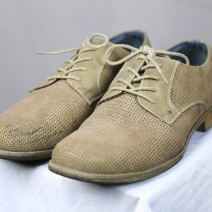 Tan Shoes
